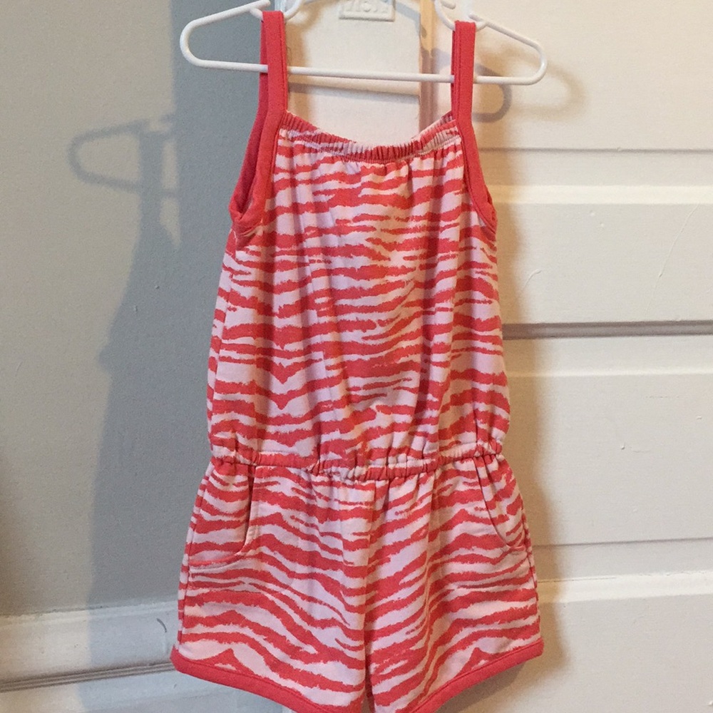 NWT Splendid printed romper with pockets. Size 5/6